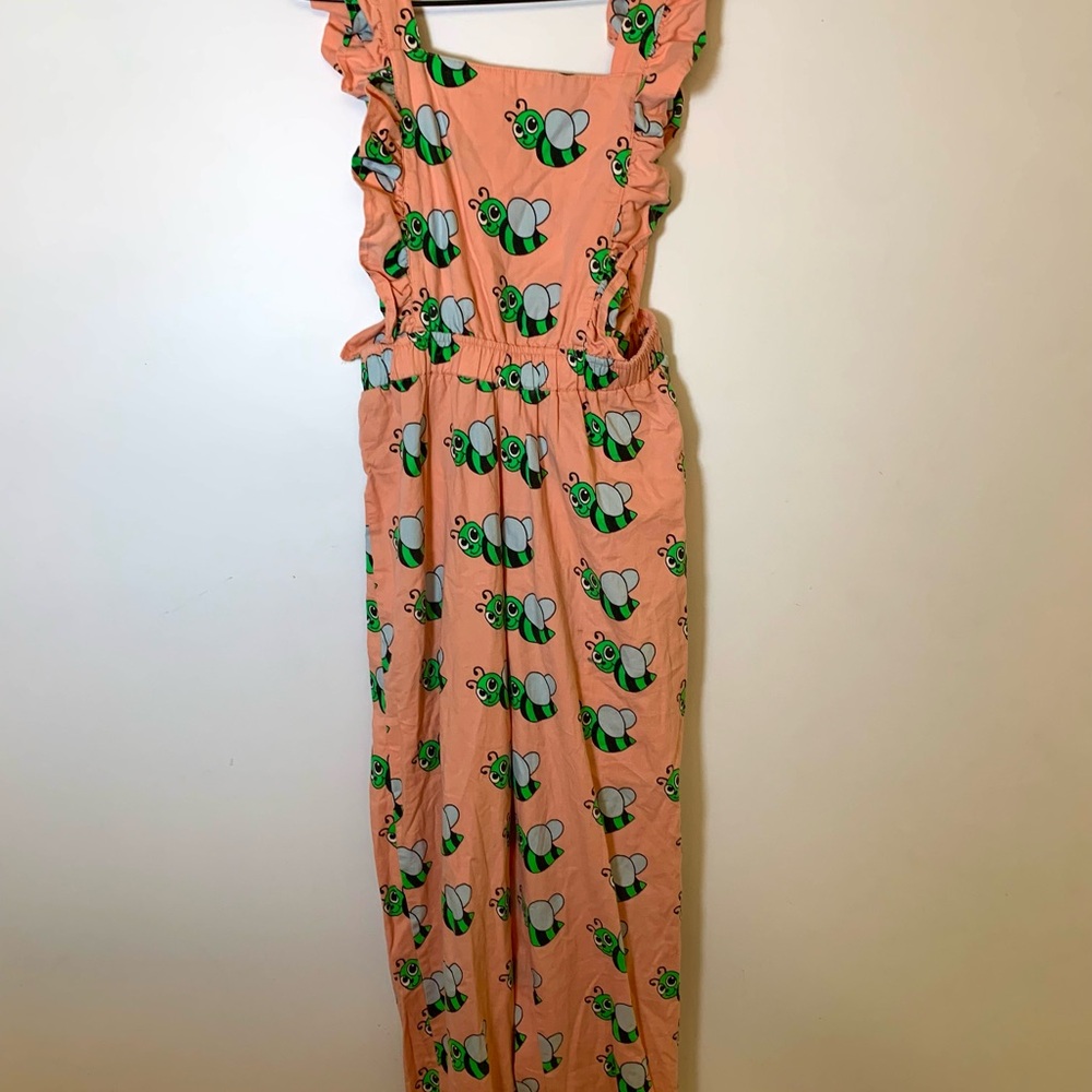 Higo Loves Tiki Peach bumble bee ruffled jumpsuit